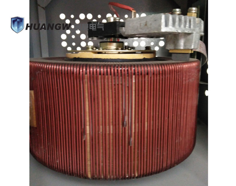 臥式高精度全自動交流穩(wěn)壓器 臥式高精度全自動交流穩(wěn)壓器